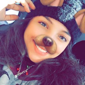 Meet your Posher, Estrella